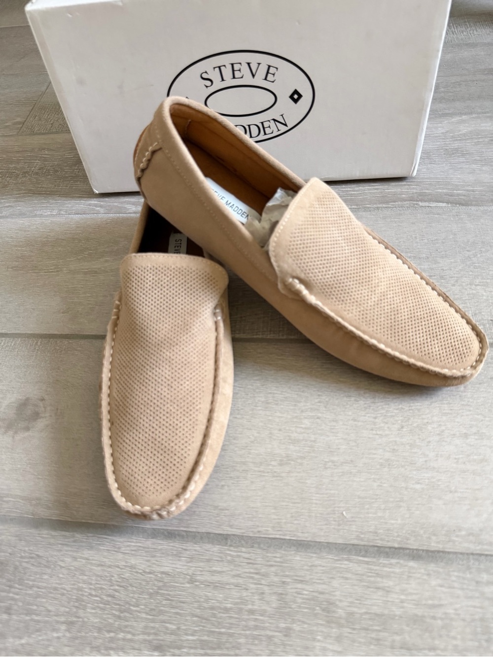 Steve Madden Beige Suede Perforated Slip-On Loafers -new in box -moccasins size